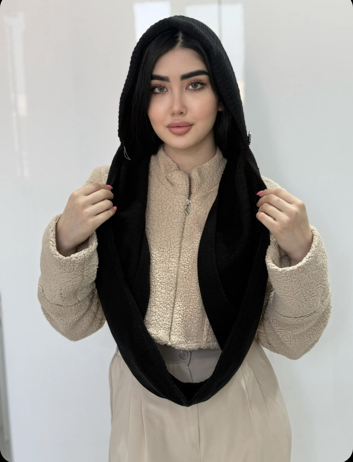 شال و کلاه متصل